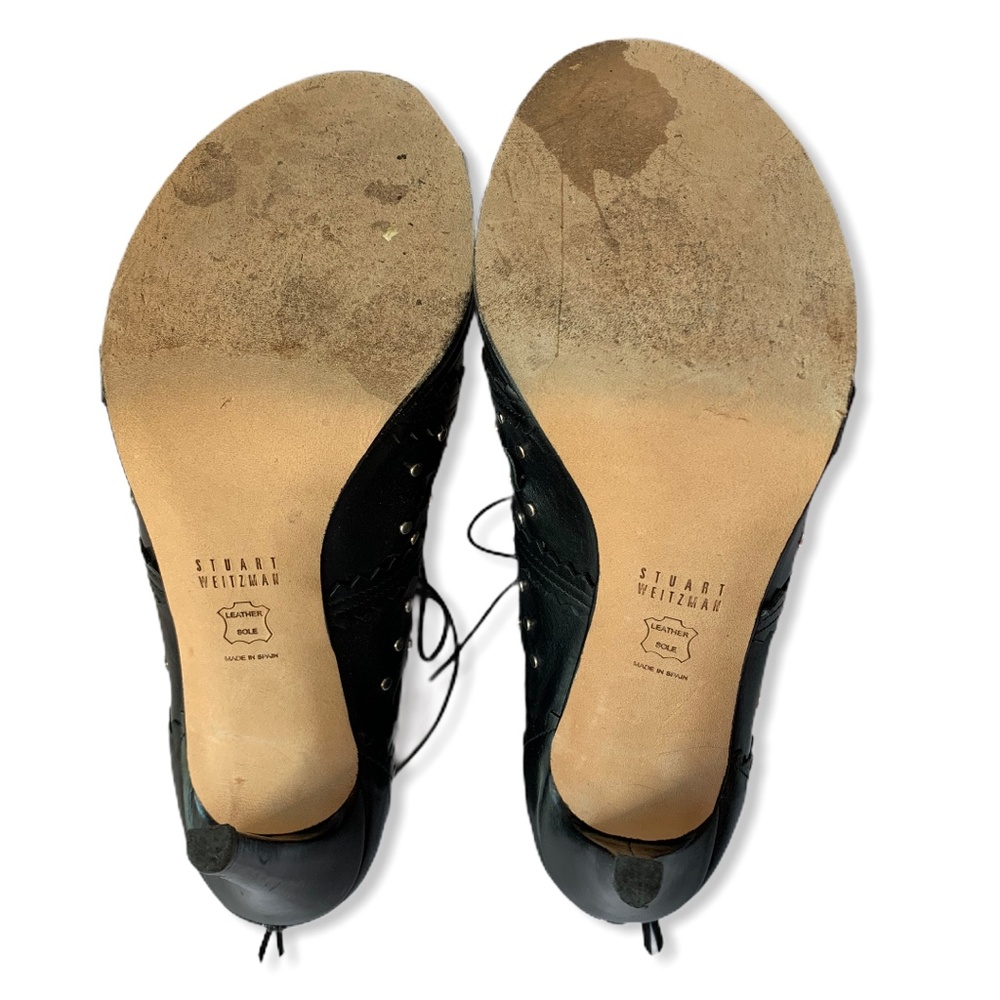 Stuart Weitzman CAGEY Scalloped Calfskin Bootie 9 - Picture 10 of 11